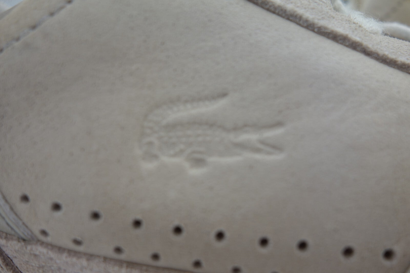 ES0203 Damen Schuh von Lacoste, Gr. 374