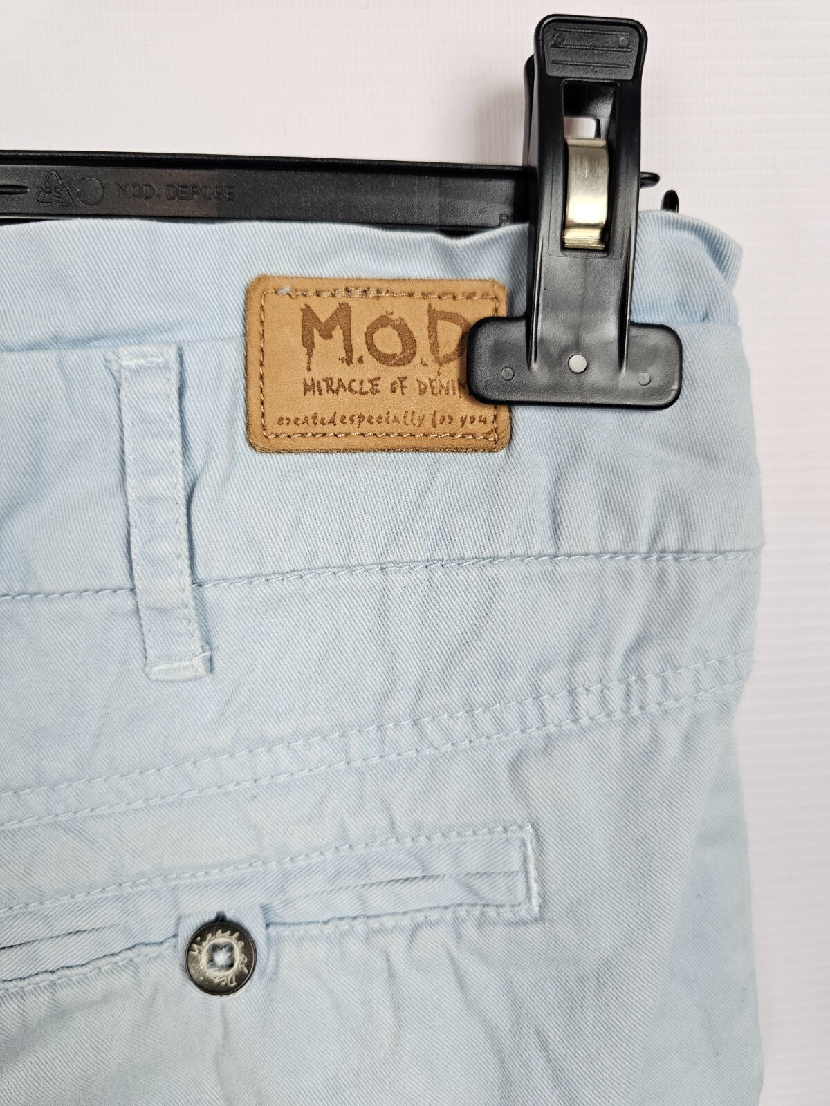 EK1214 Damen Shorts von M.O.D. hellblau, Gr. W319