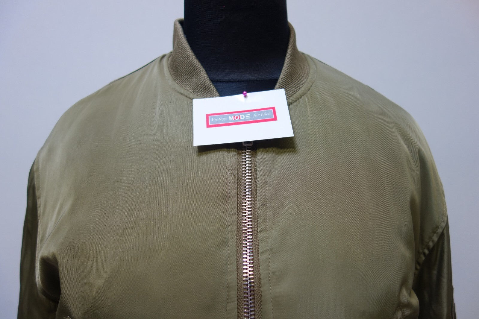 EK1951 Damen Jacke von mnml, Gr. M, Grün1