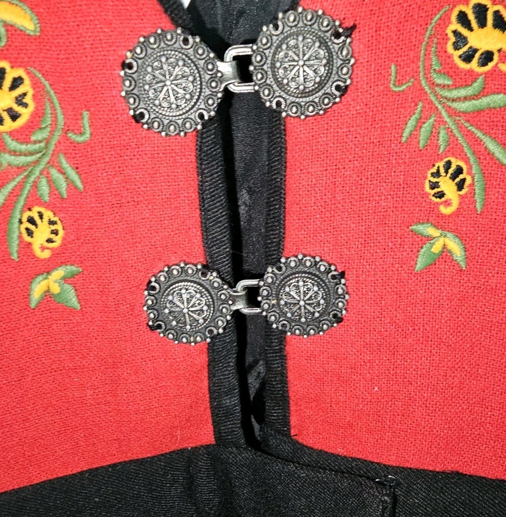 EK9626 Mädchen Dirndl von Festdrankt Cubus, rot-schwarz, Gr.1522
