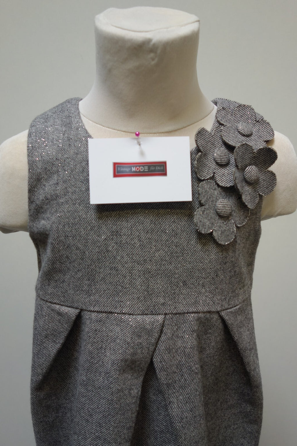 EK3789 Mädchen Kleid von Esprit, grau glitzernd, Gr. 116/1221