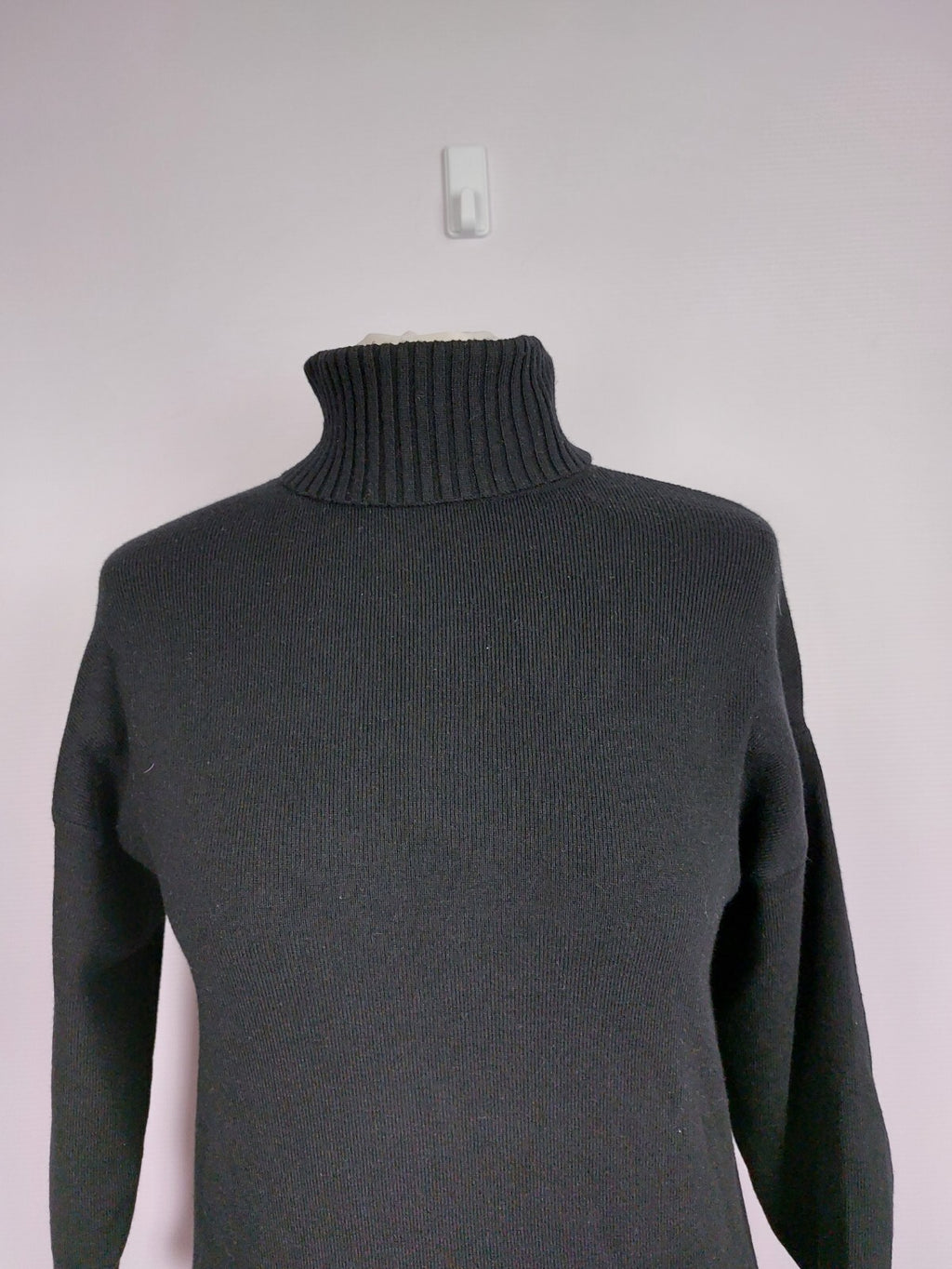 EK4571 Mädchen Strickkleid von Zara, schwarz, Gr.130 (8-9)1