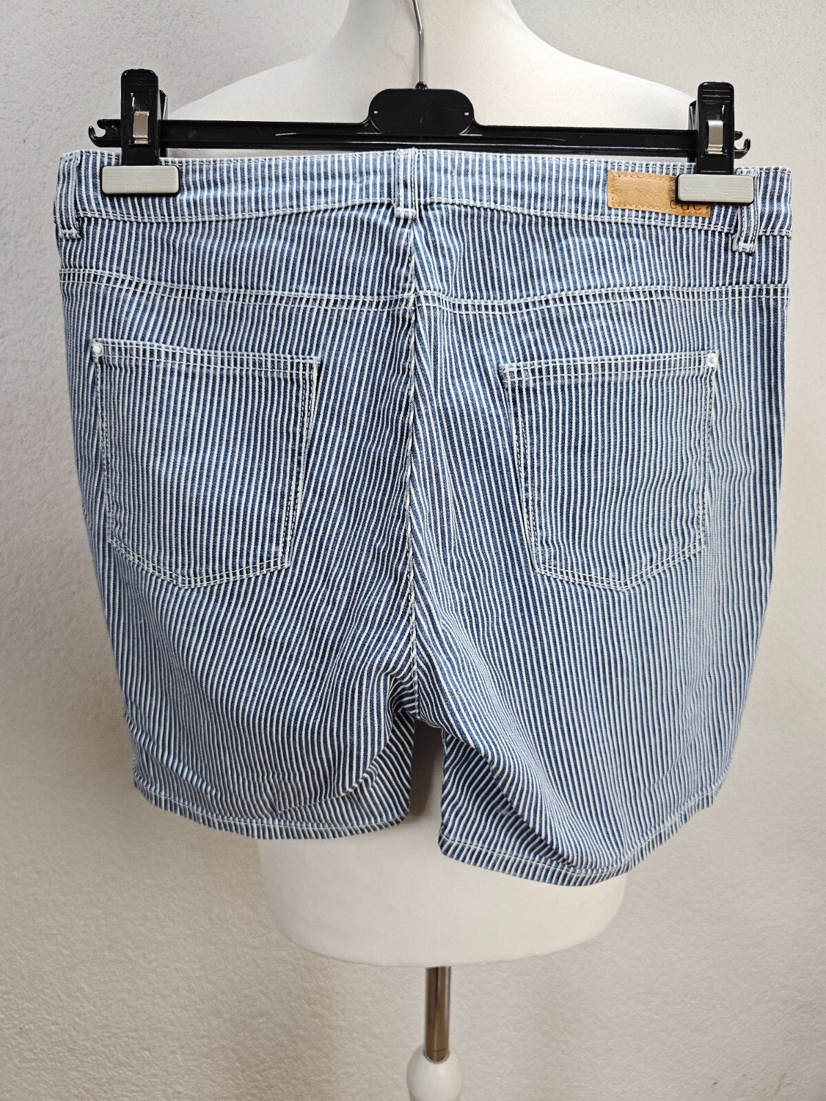 EK5816 Damen Shorts von EDC, weiß-blau, Gr.365