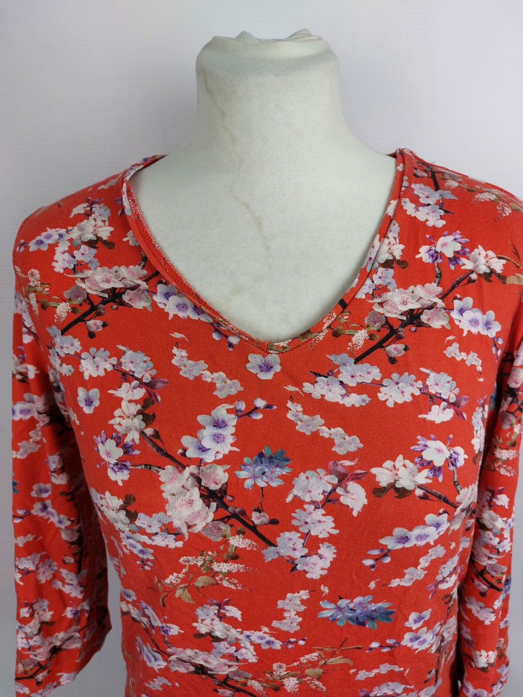 EK4371 Damen Shirt von San Setto, rot mit Blumen, Gr. 361