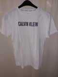 EK2580 Jungen T-Shirt von Calvin Klein, weiß, Gr.164/1760