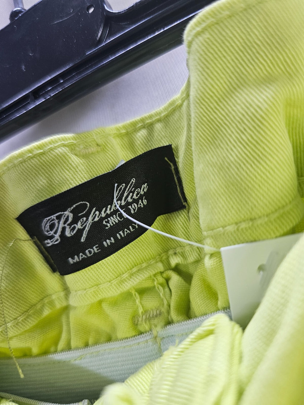EK1128 Damen Shorts von Republica, neongrün, Gr. M4