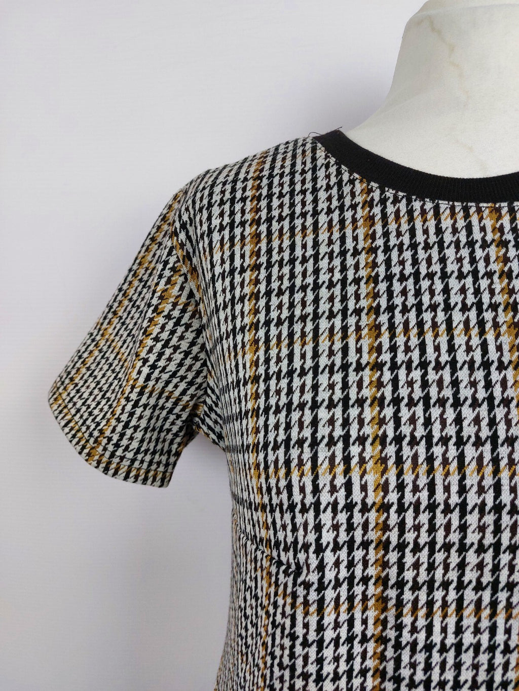 EK4713 Damen Kleid von Janina, schwarz/weiß/gelb, Gr. 382