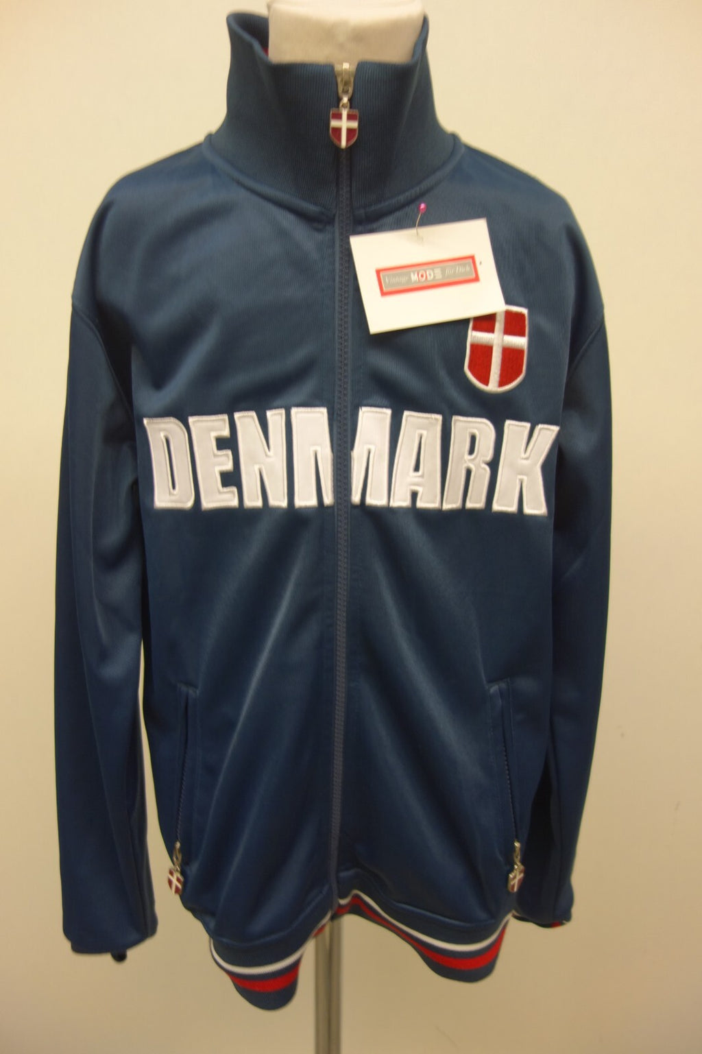 EK1868 Jungen Trainingsjacke von Memories of Denmark, dunkelblau, Gr. 8-100