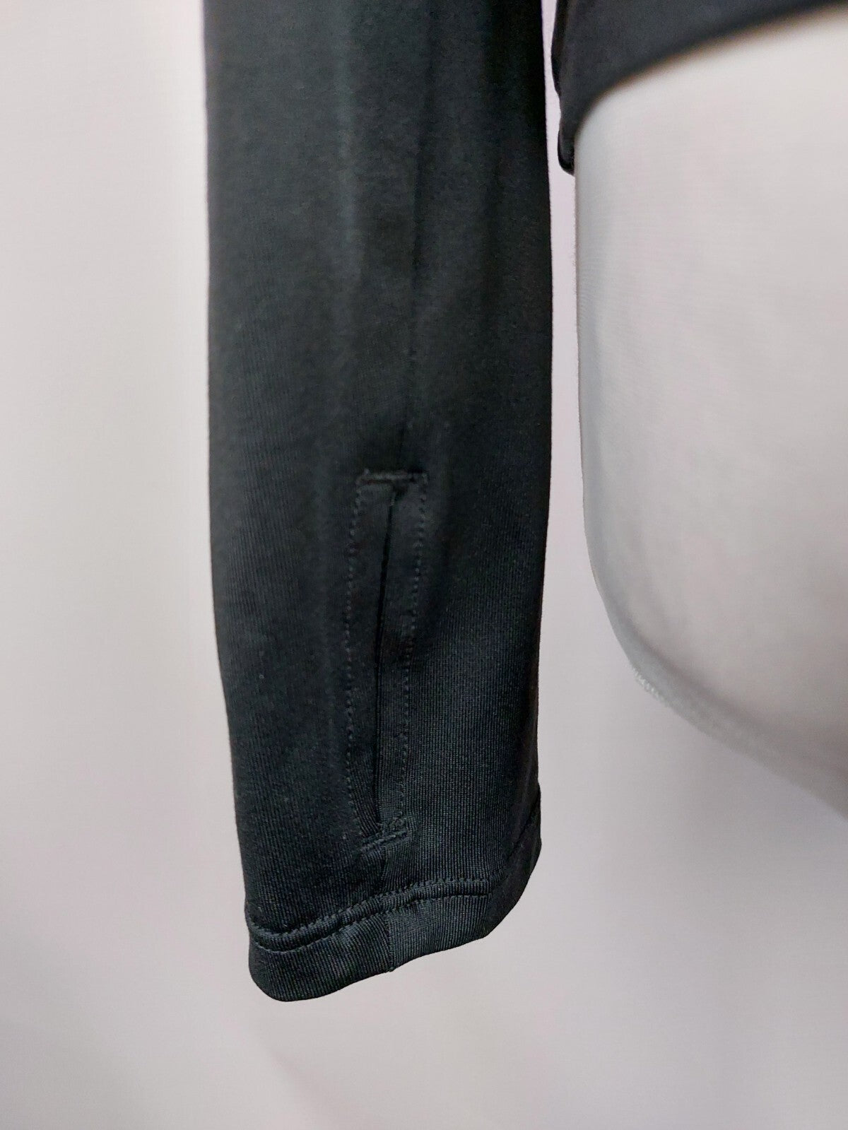 EK3830 Damen Sportoberteil von H&M, schwarz, Gr. S3