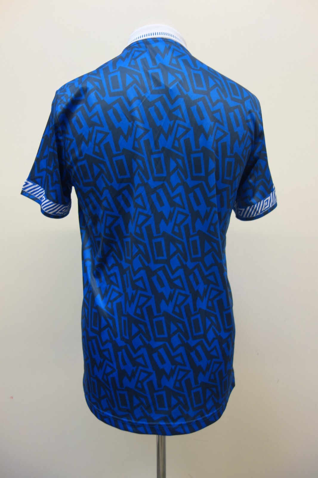 EK2890 Jungen Sport Shirt von Umbro, gr. S3