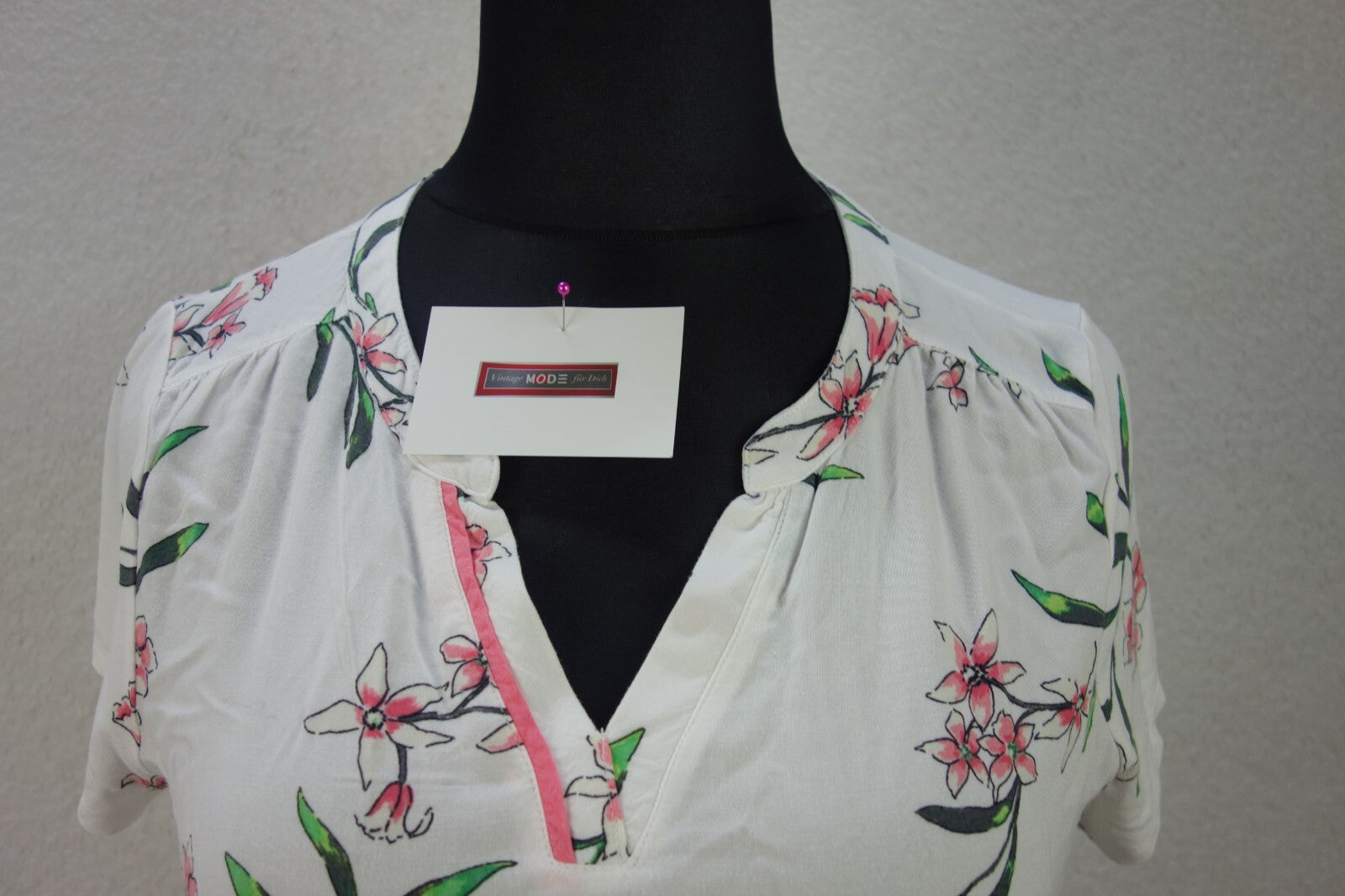 EK3912 Damen T-Shirt von Street One, weiß mit Blumen, Gr. 401