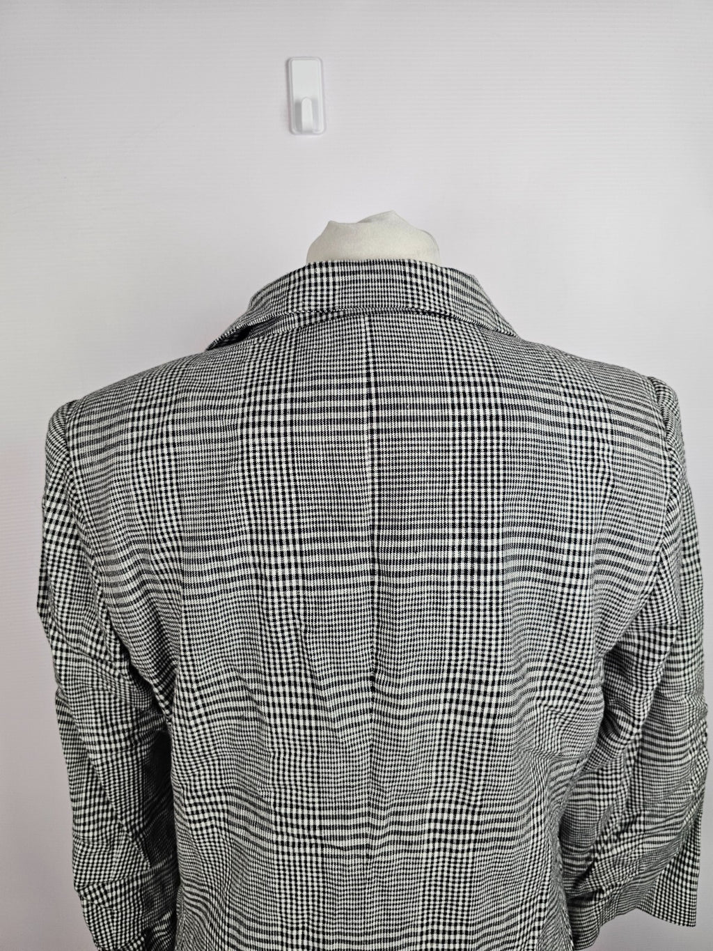 EK0752 Damen Blazer von Hallhuber, schwarz/weiß kariert, Gr. 386
