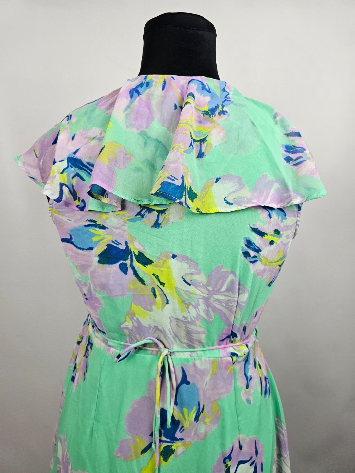 EK5433 Damen Kleid von Vero Moda, grün mit Blumen, Gr. M4