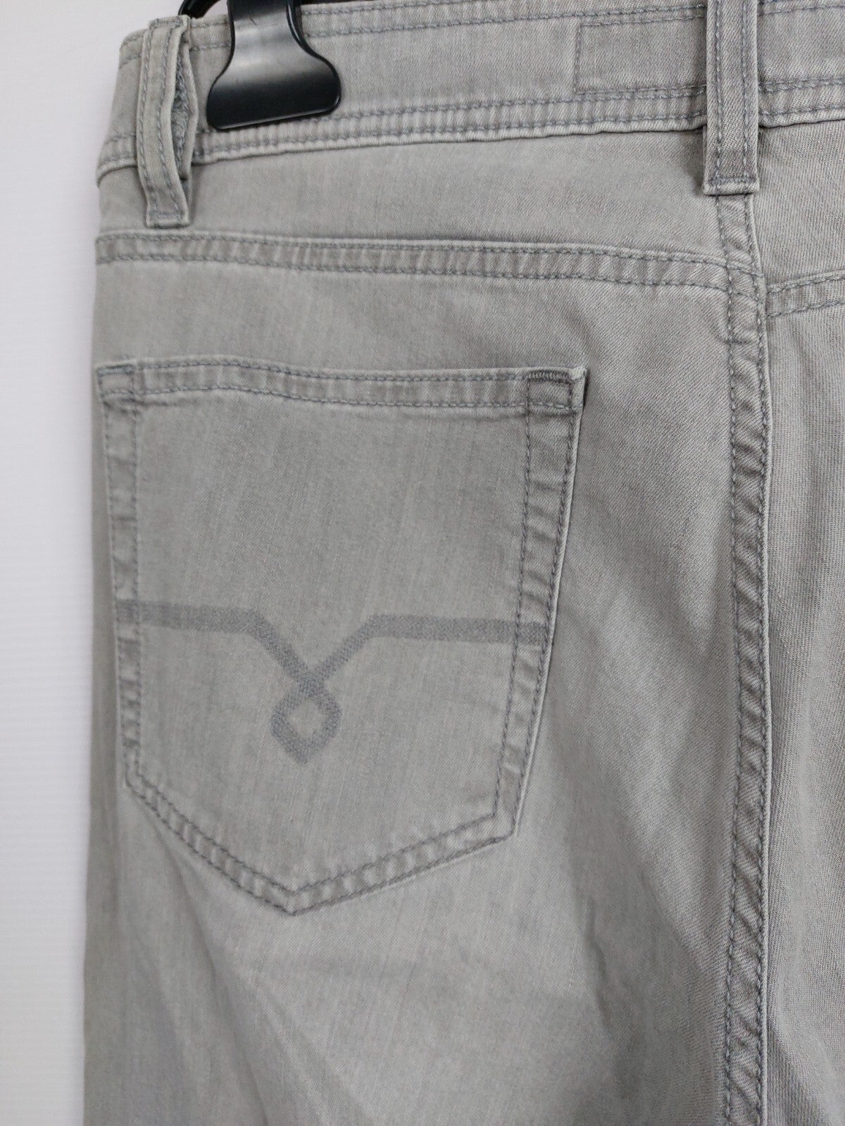 EK4553 Graue Jeans für Herren von Pierre Cardin, Gr. 424