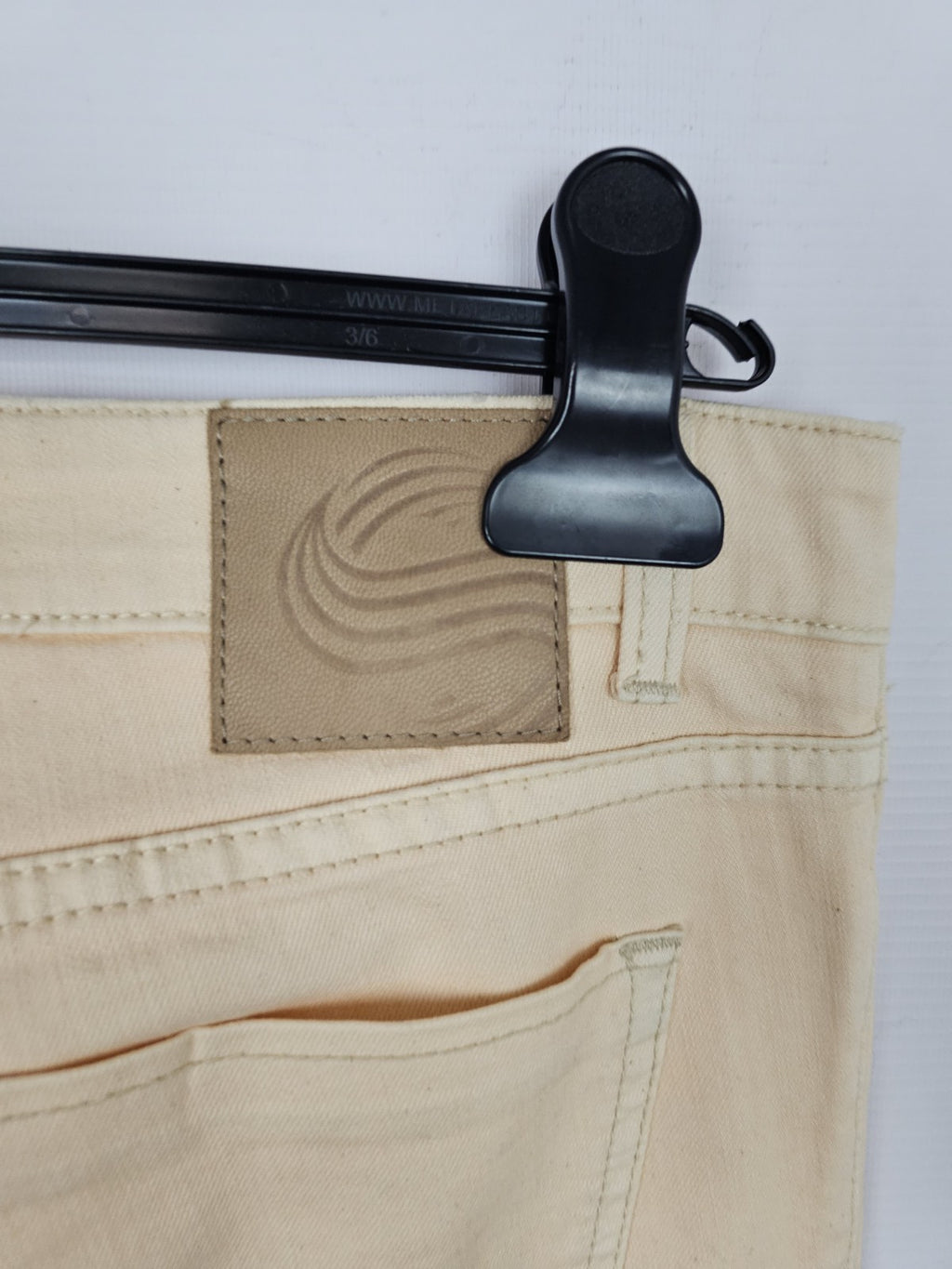 EK9082 Damwn Jeans von Stefanel, Beige, Gr. 284