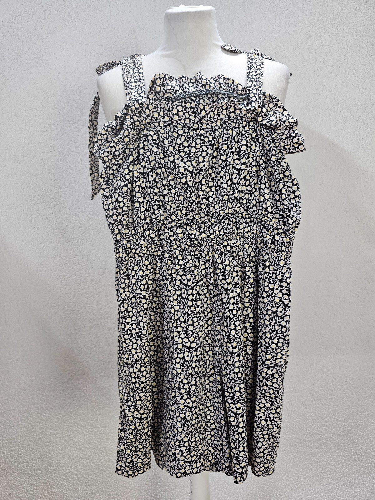 EK6220 Damen Jumpsuit von H&M, geblümt, Gr. 384