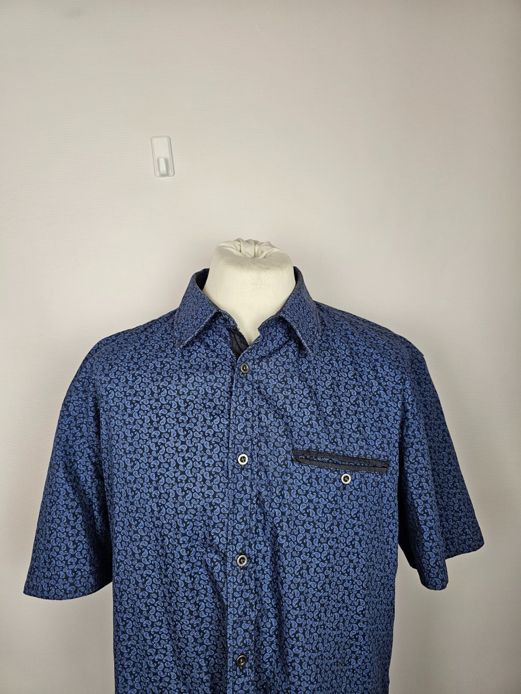 EK6558 Herren Hemd von Jonathan Adams, Blau, Gr.XL1