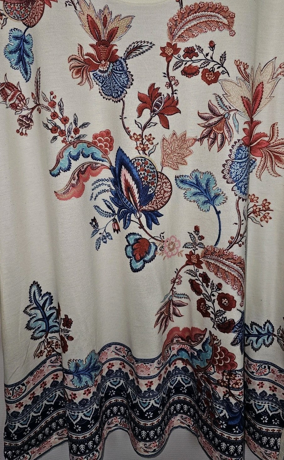 EK10309 Damen Shirt, weiß mit Blumenmuster, Gr.52/541