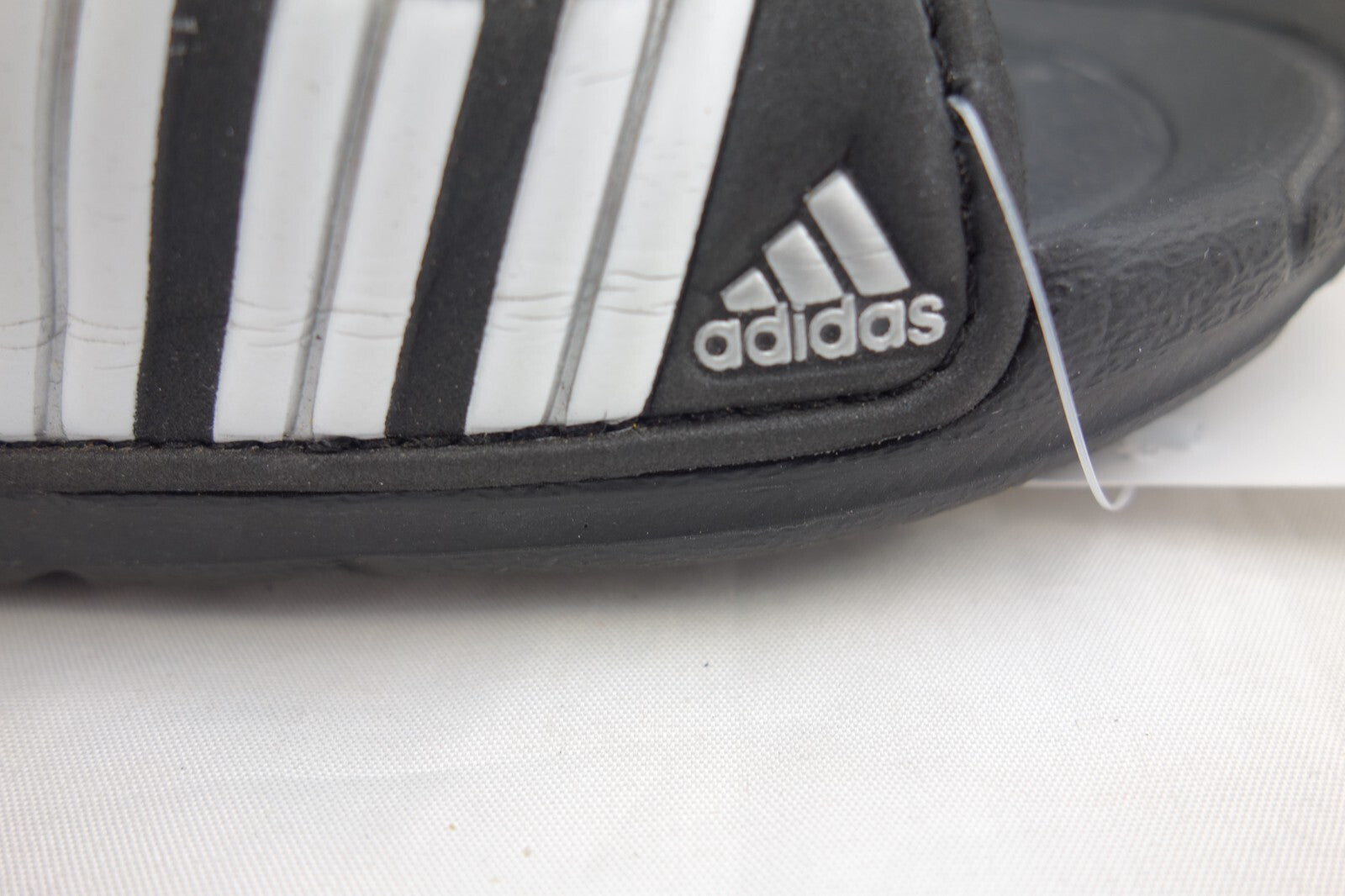 ES182 Kinder Schuhe von Adidas, schwarz, Gr.213