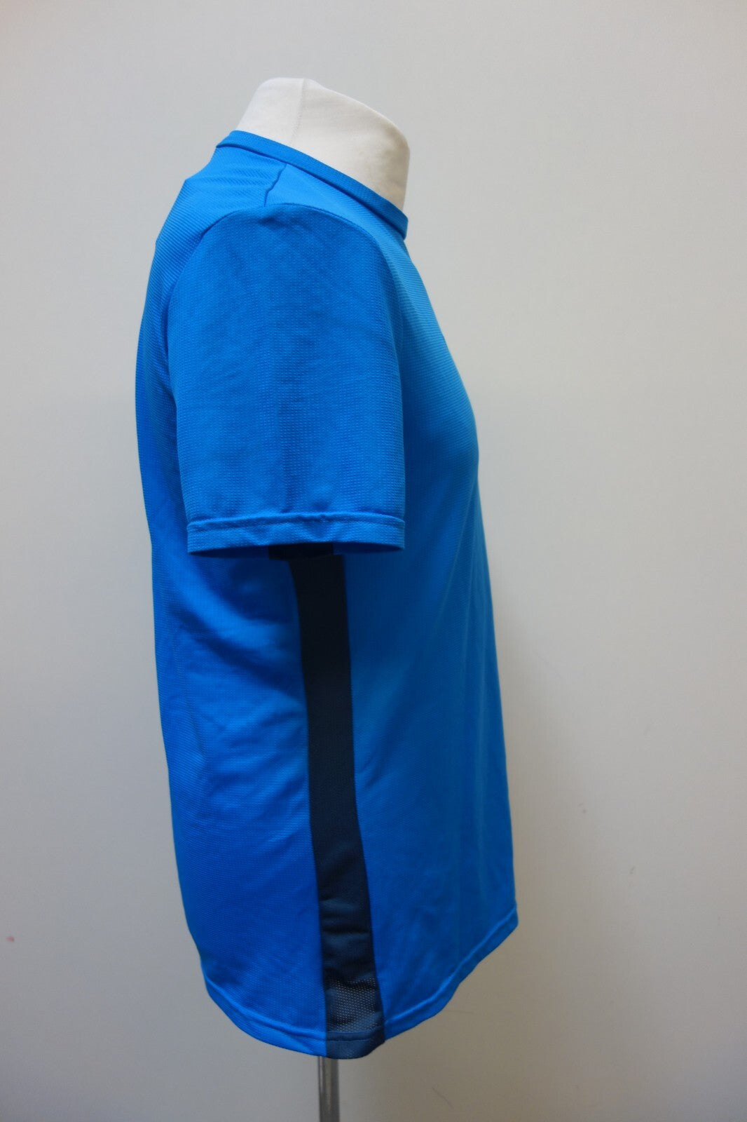EK3192 Sportshirt von Decathlon, blau, Gr. L2