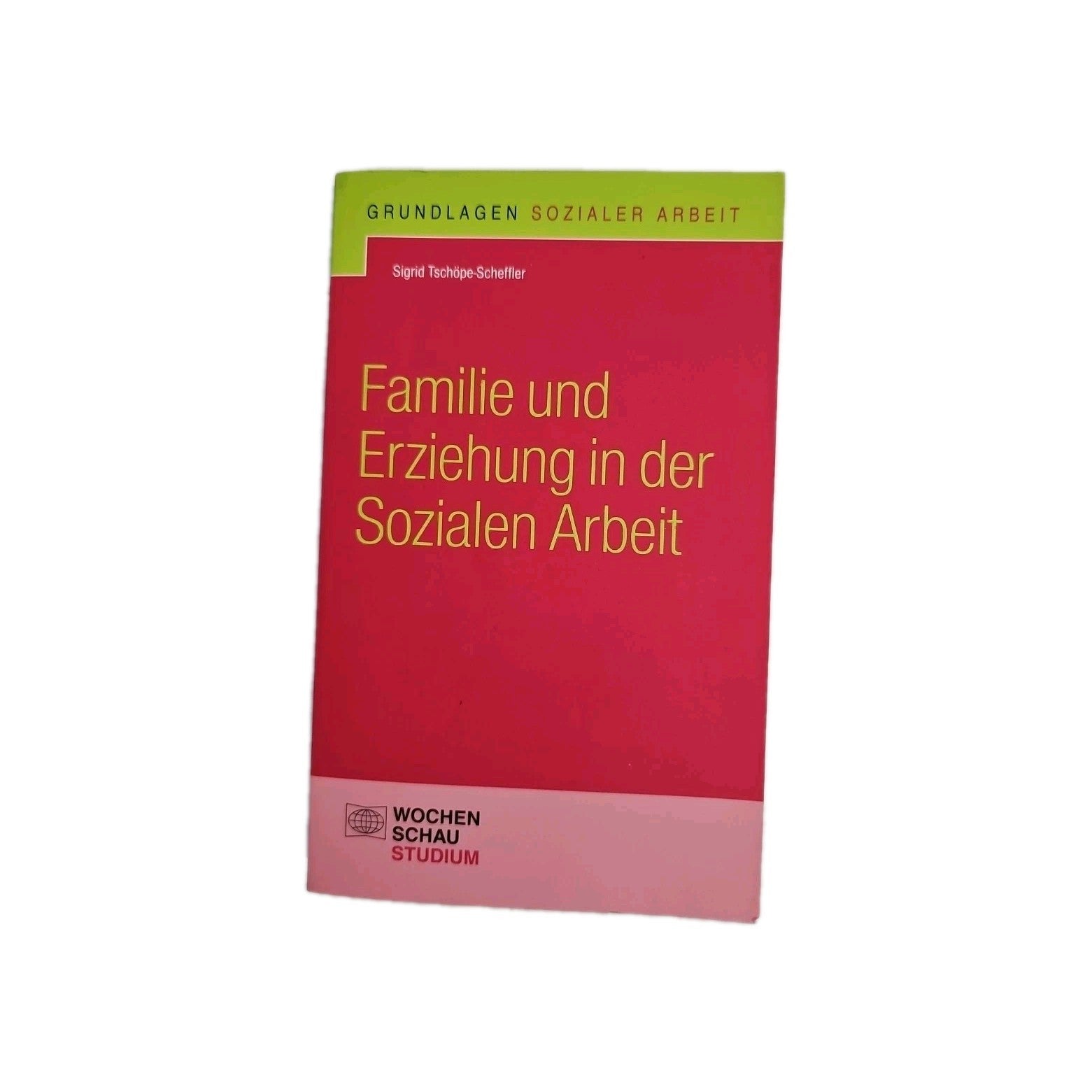 EB3973 Familie und Erziehung in der Sozialen Arbeit 0