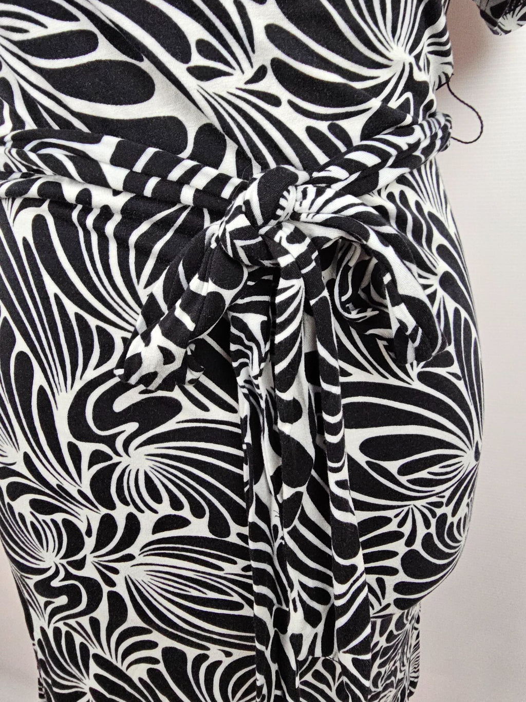 EK0385 Damen Kleid von Esprit, schwarz/weiß, Gr. L3