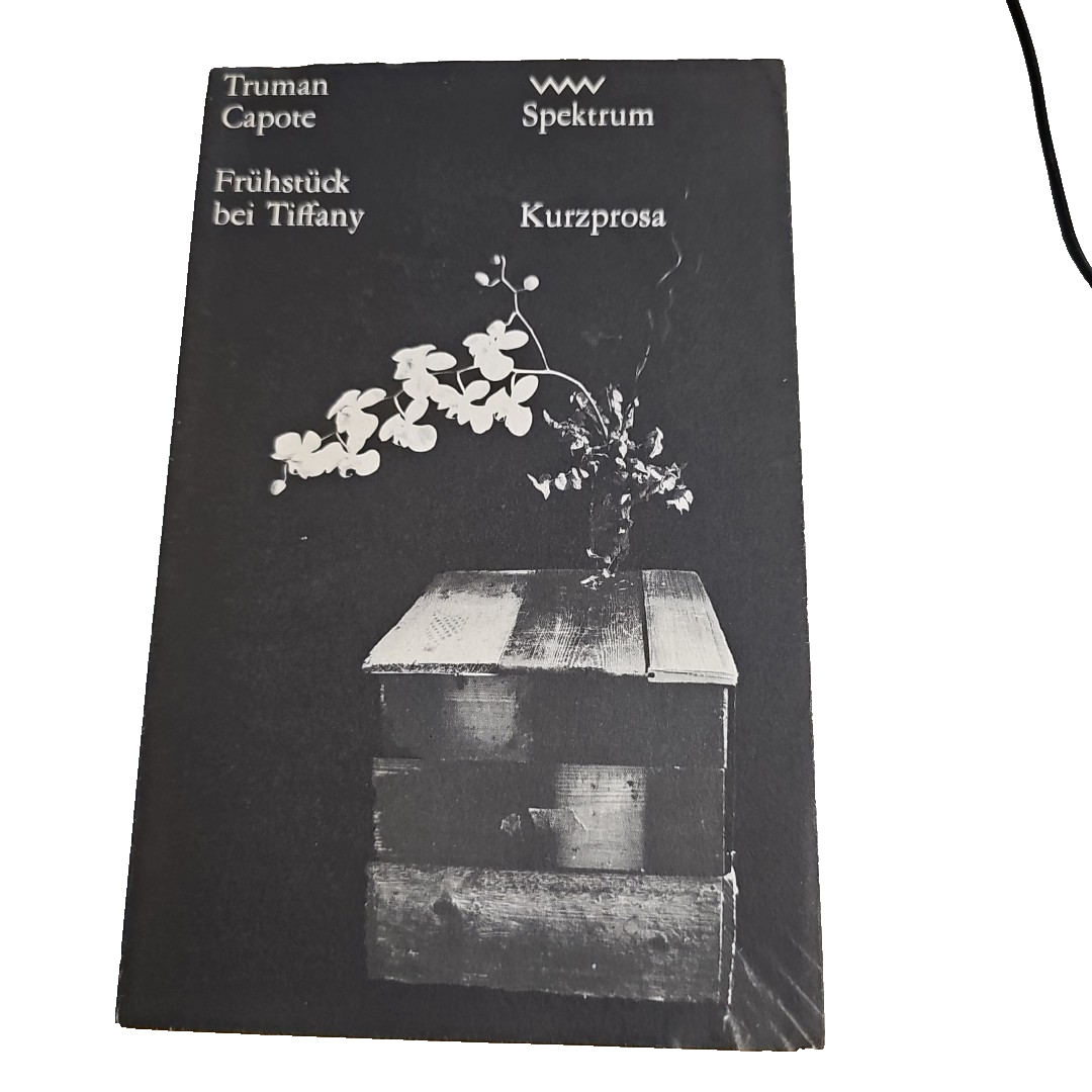 EB2677 Frühstück bei Tiffany Kurzposa von Truman Capote0