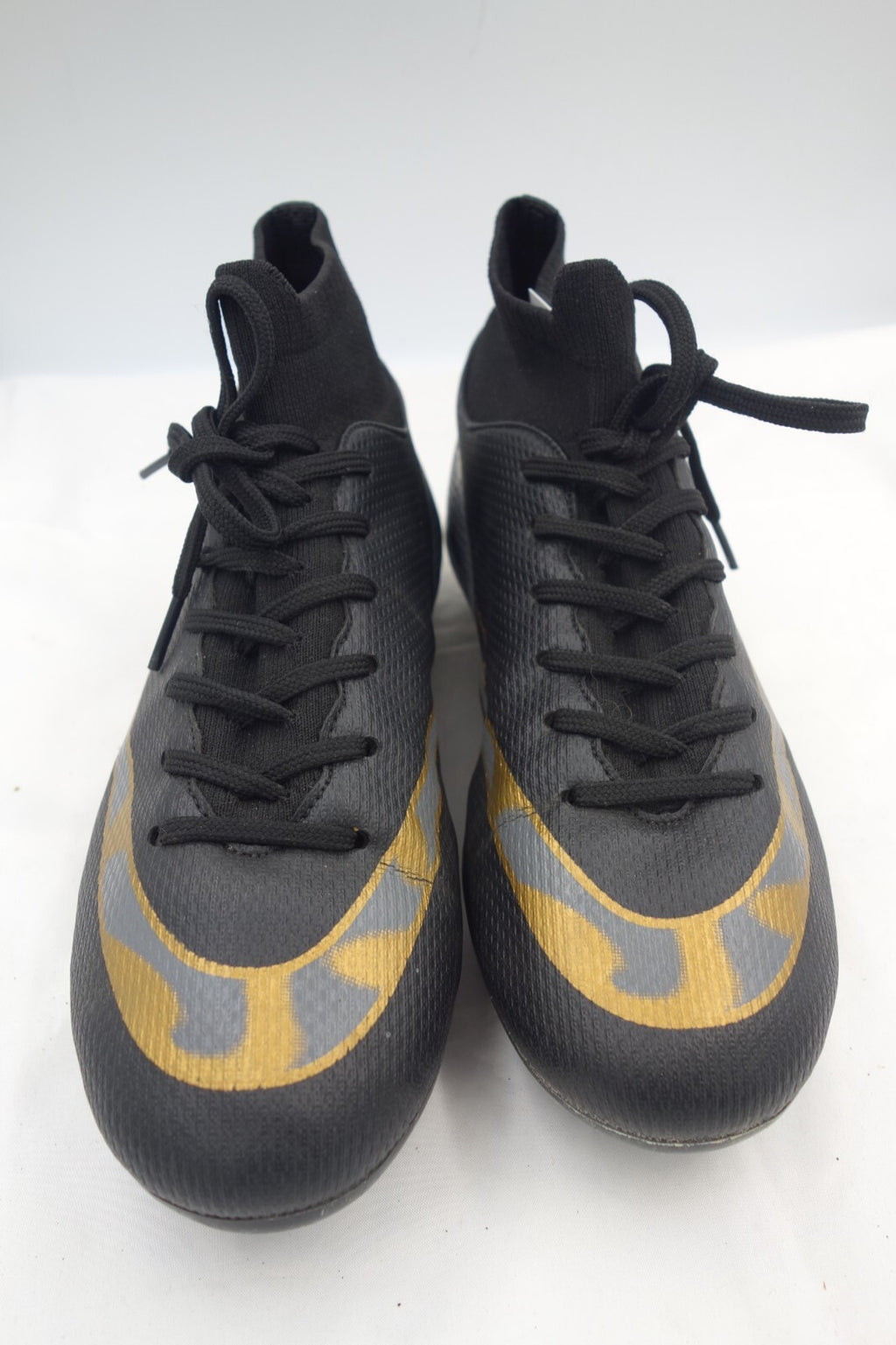 ES0062 Fußballschuhe von Daoquan, schwarz, ca. Gr. 371