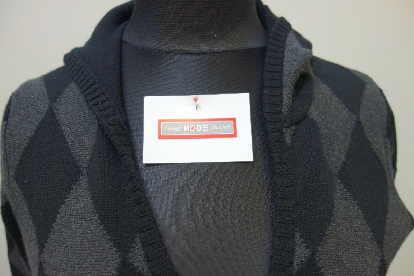 EK0620 Damen Kapuzen Pullover von Hilfiger Denim, schwarz1