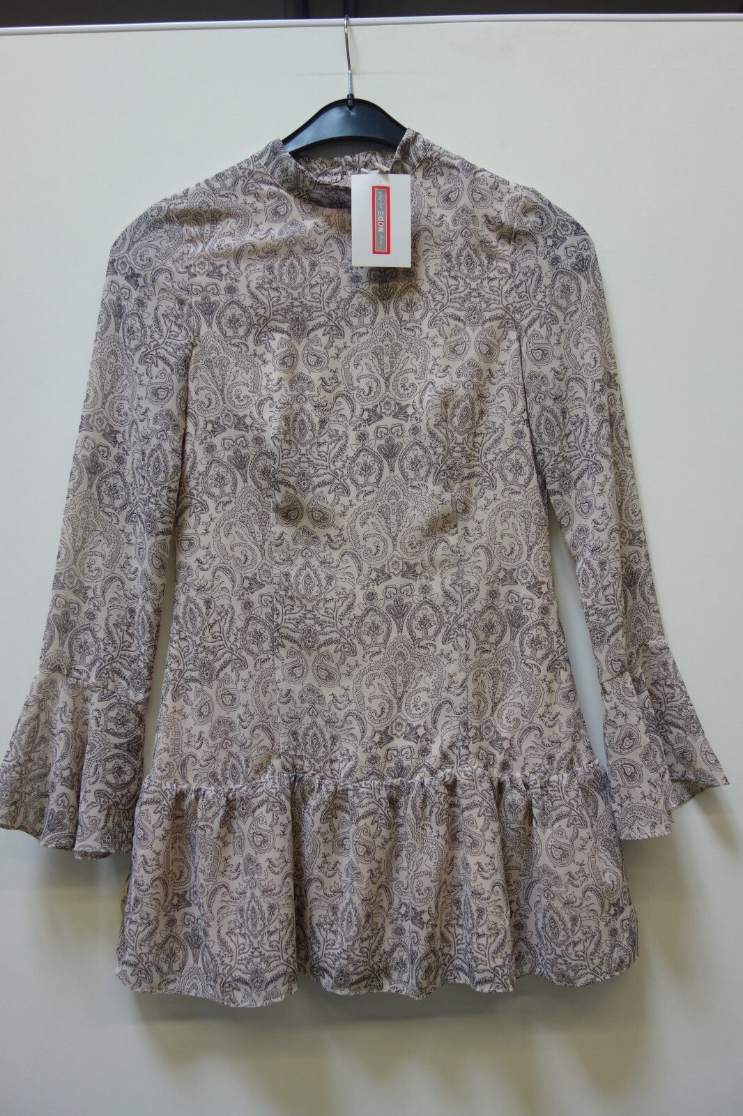 EK3538 Damen kurzes Kleid von Divided, Gr. 340