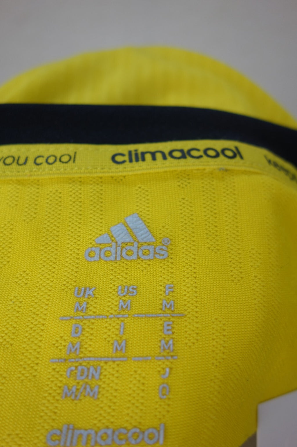 EK4201 Herren Trikot von Adidas, gelb, Gr. M4