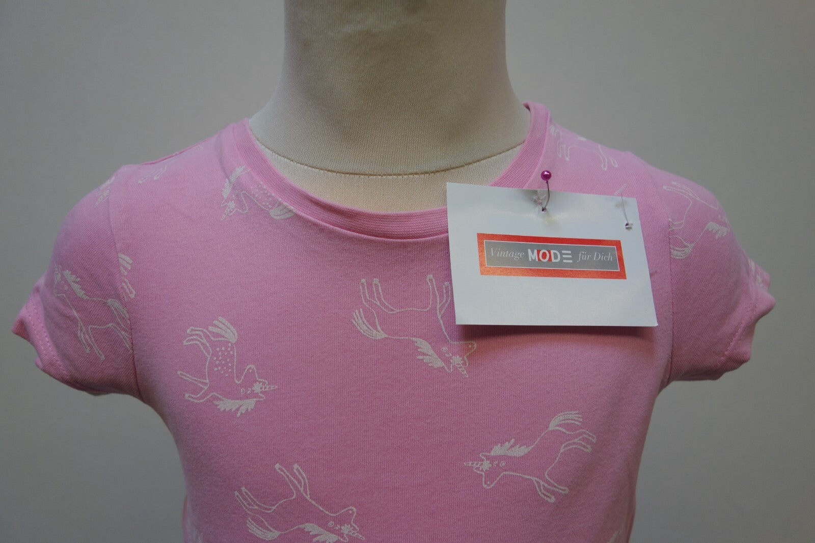 EK3633 Mädchen T-Shirt von George, rosa mit Einhörnern, Gr. 104/1101