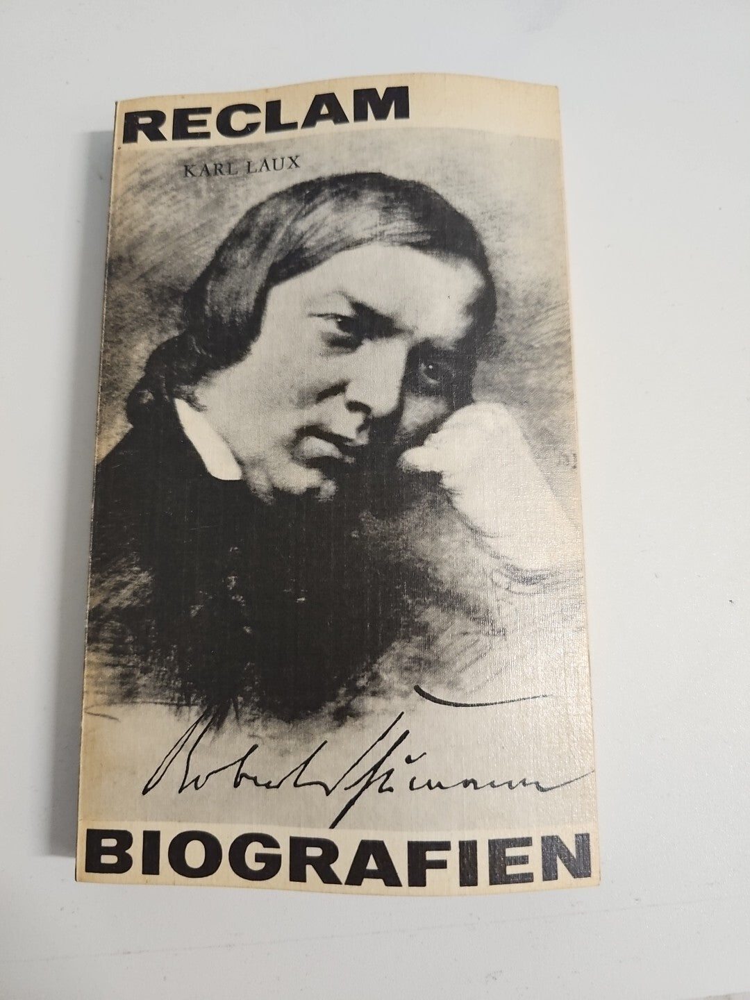 EB1753 Reclam Karl Laux Biografie 0