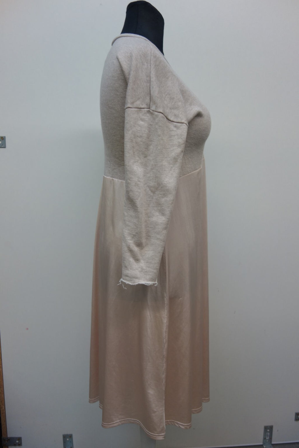 EK2724 Damen Kleid von asos, beige, gr. 382