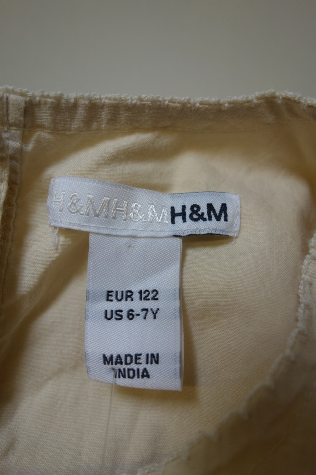 EK3656 Mädchen Kleid von H&M, beige, Gr. 1225