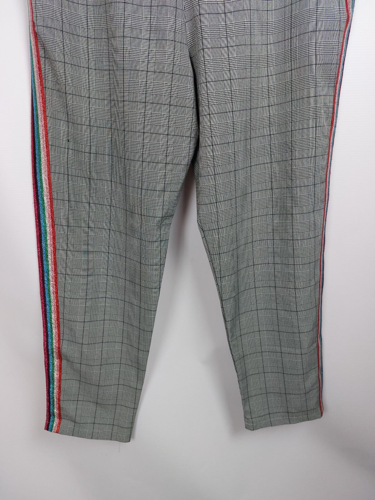 EK2144 Damen Hose von Clockhouse, grau kariert, Gr. 442