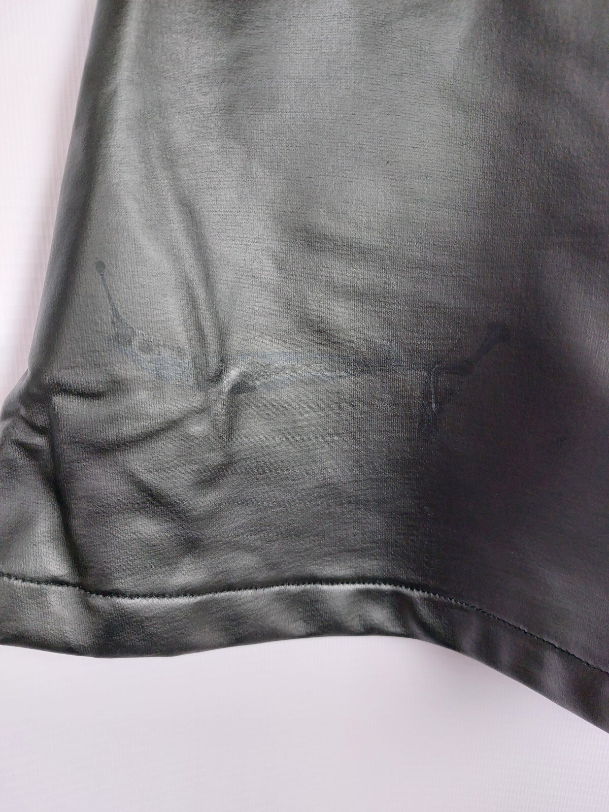 EK2683 Mädchen Kunstlederrock von H&M, schwarz, Gr. 1343