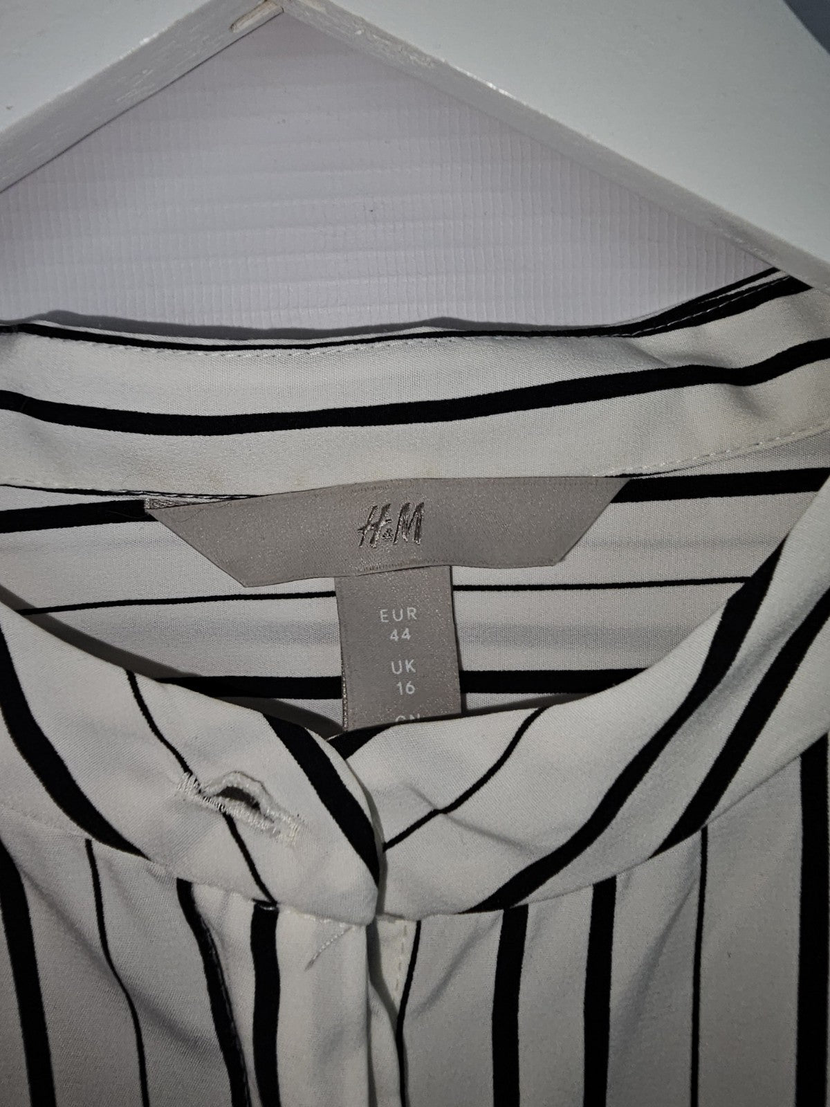 EK8059 Damen Bluse von H&M, weiß-schwarz, Gr.441