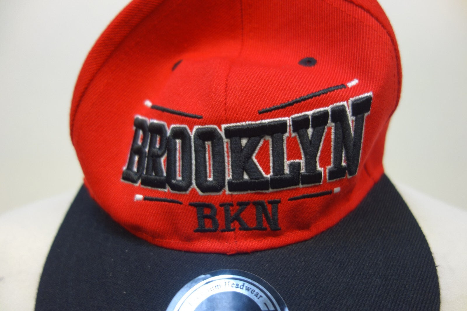 EK3091 Cap von Brooklyn, rot/schwarz, onesize1