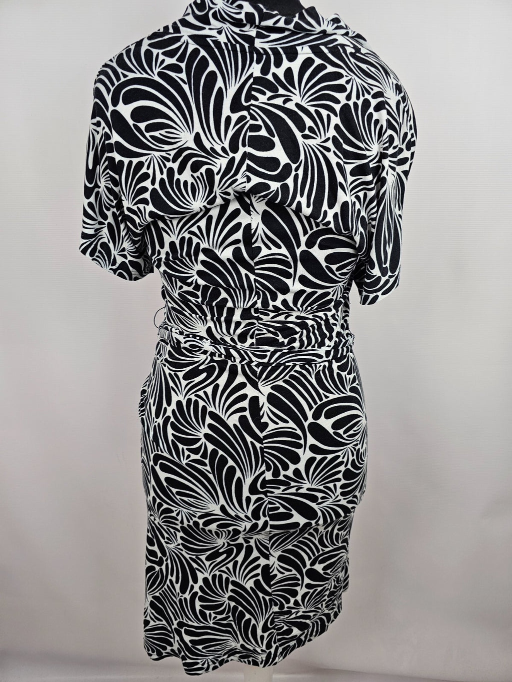 EK0385 Damen Kleid von Esprit, schwarz/weiß, Gr. L7