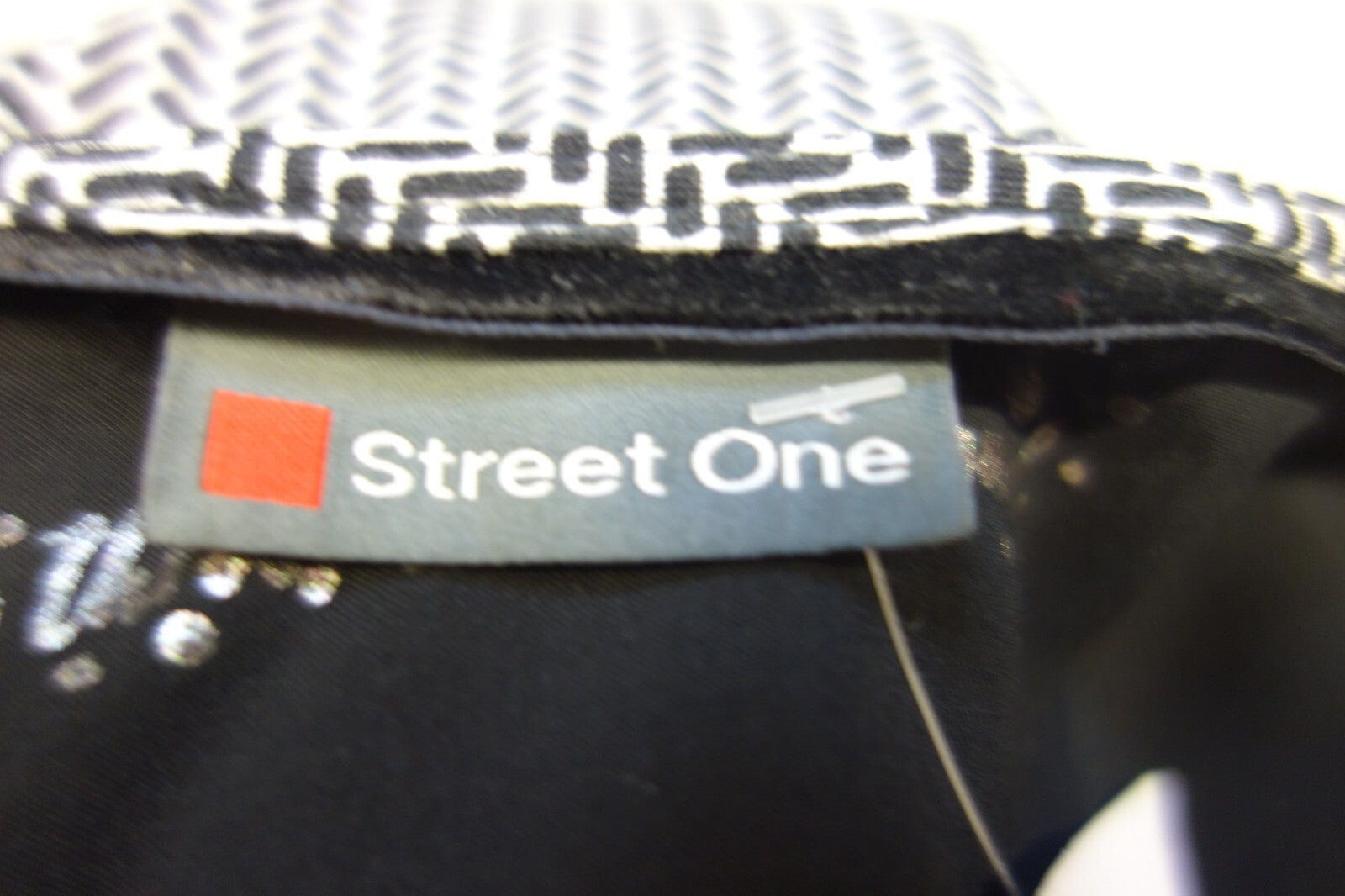 EK3060 Damen Kleid von Street One, schwarz/Weiß, Gr. 384