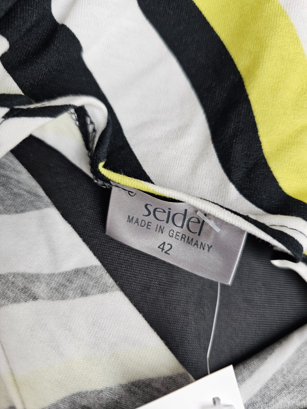 EK5727 Damen T-Shirt von Seidel, grün-weiß-schwarz, Gr.425
