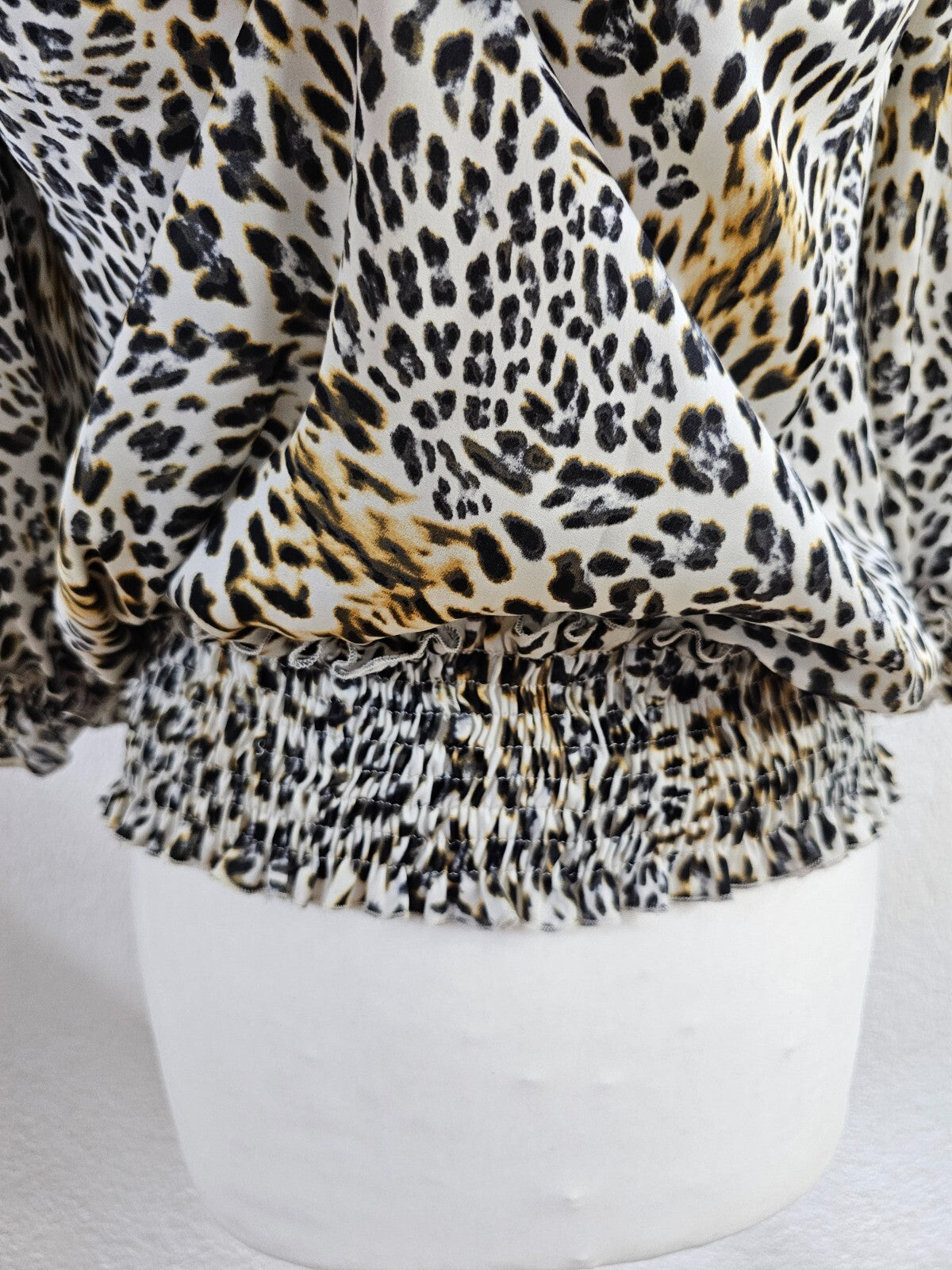 EK5779 Damen Bluse im leolook, Gr. S2