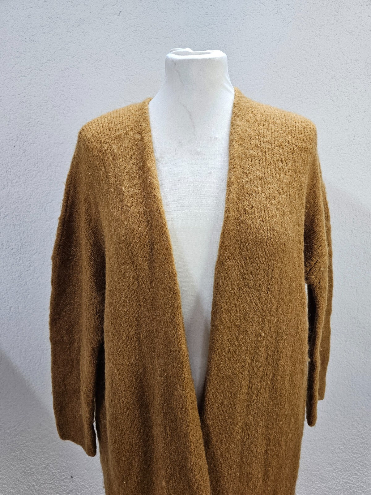 EK1211 Damen Strickjacke von American Vintage, braun1