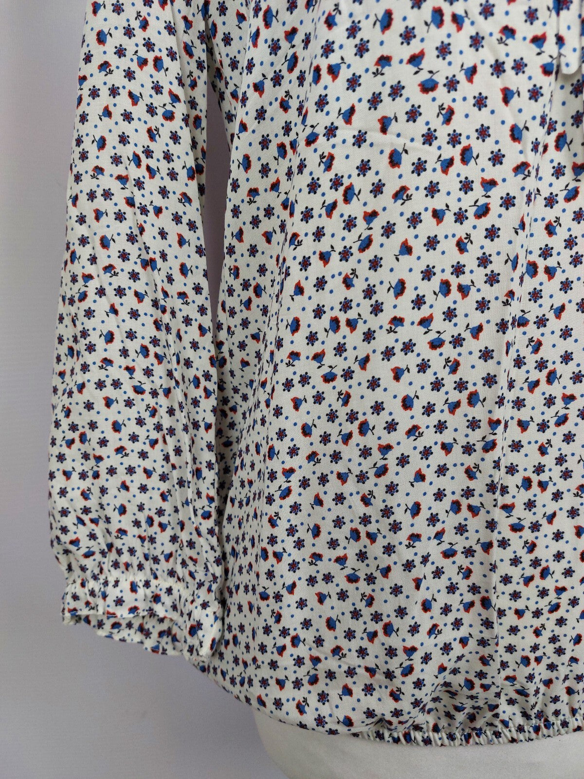 EK0922 Damen Bluse von Esprit, weiß mit Blümchen, Gr. XS2