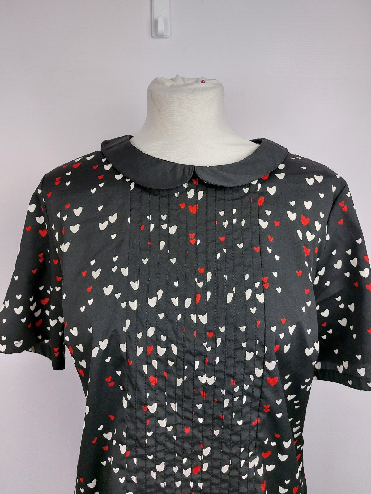 EK4640 Damen Bluse von Laura Kent, schwarz mit Herzchen, Gr. 381