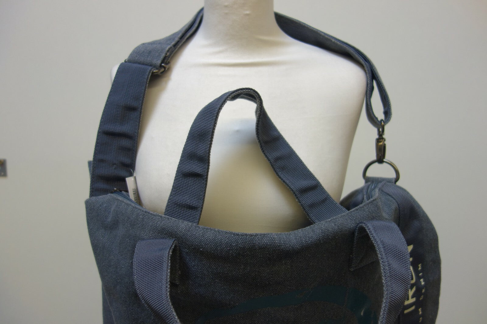 EK1067 Tasche von Heikorn Cast Iron, grau2