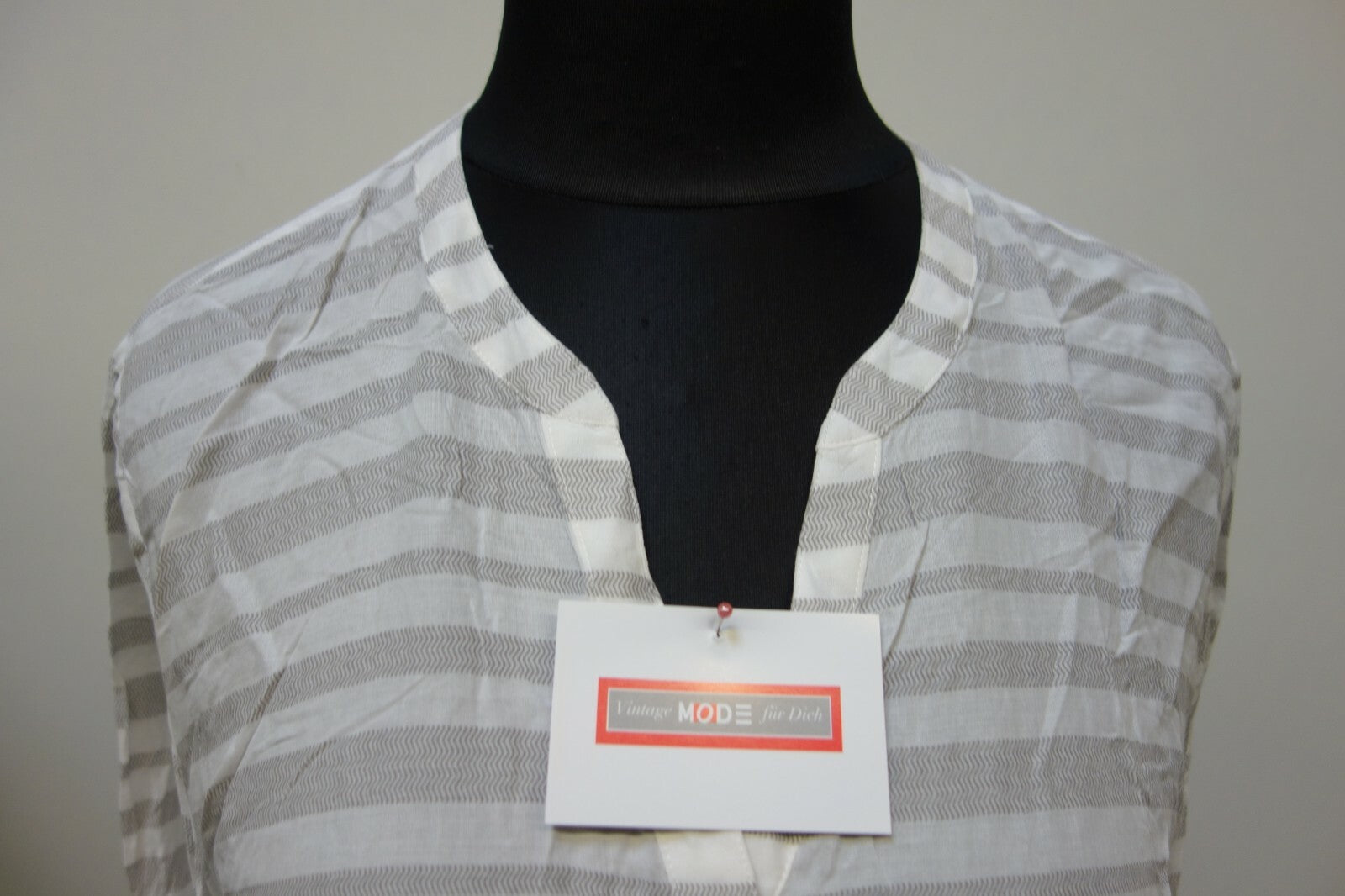 EK1461 Damen Bluse von Sara Lindholm1