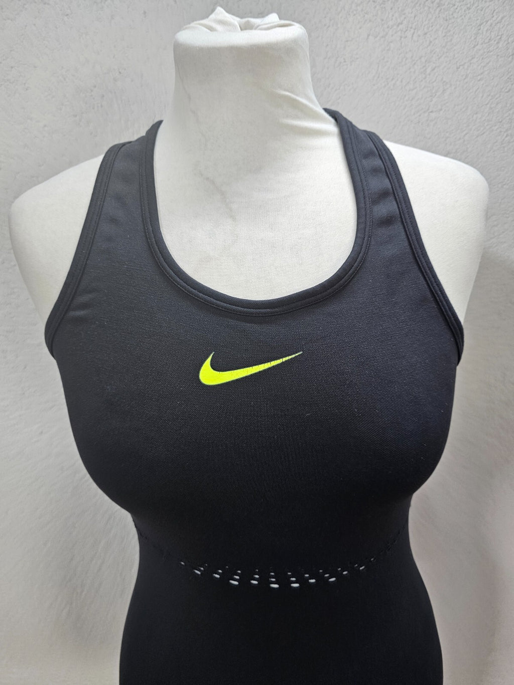 EK6243 Damen Sportobertel von Nike, schwarz, Gr.S1
