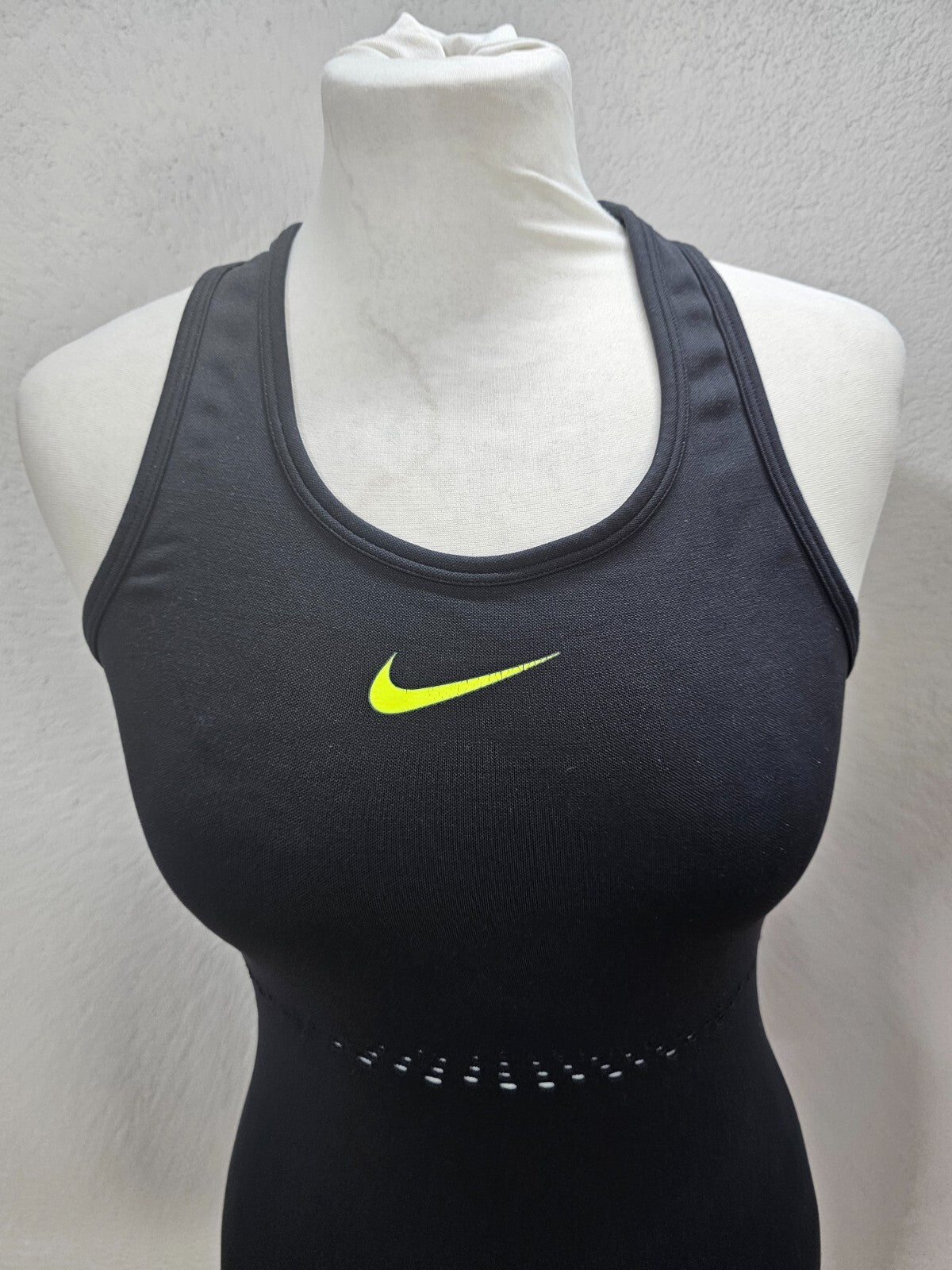 EK6243 Damen Sportobertel von Nike, schwarz, Gr.S1